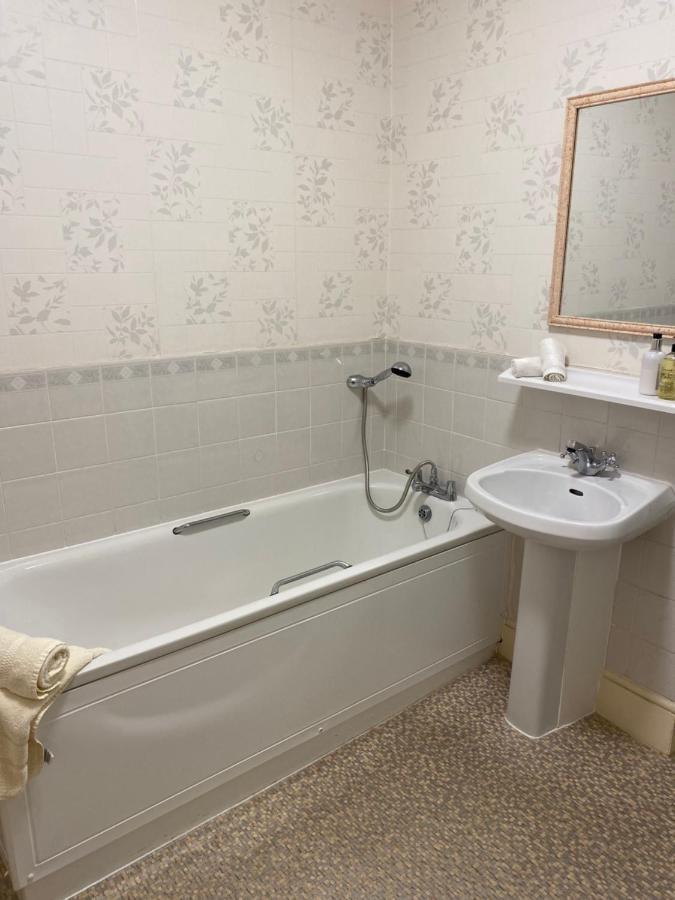 The Kingswood Bed & Breakfast 4*